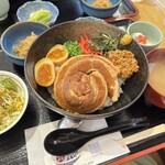 丼専門店よるべ - 料理写真: