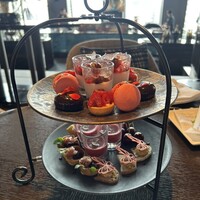 DINING & BAR TABLE 9 TOKYO - 