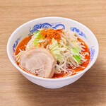ジャンクガレッジ - 料理写真:辛(から)ラーメン