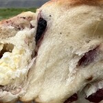 下田流 - ベリークリームチーズベーグル　断面