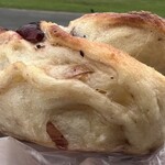 下田流 - ベリークリームチーズベーグル　　横からの厚み