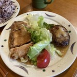 洋風厨房 ソーシエ - 阿部鶏のジャポソースが美味しい