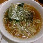 焼き餃子と半ラーメンセット 440円（税抜）の半ラーメン