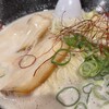 泡系しおとんこつラーメン べらしお 総本店