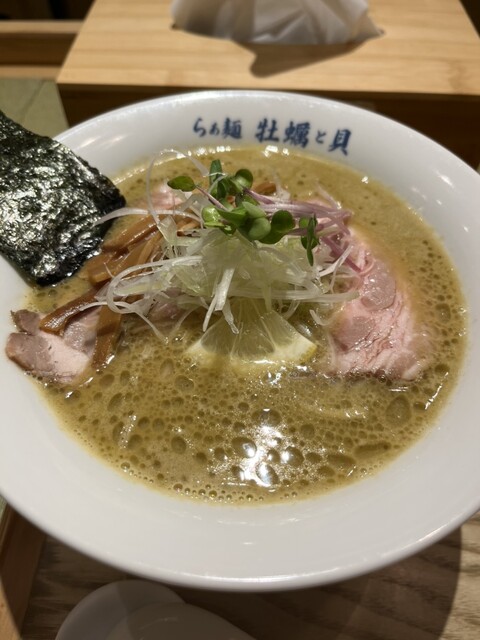 by n0a3y : 牡蠣と貝 - 築地/ラーメン | 食べログ