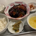 伯爵の肉団子 - 伯爵の肉団子(酢豚風肉団子定食)