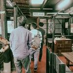 ヨコクラうどん - 朝からこの行列