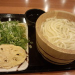 丸亀製麺 - 釜揚げうどん(並)280円＋れんこん天ぷら110円(2014.08.25)