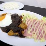 洋食のマルヤ - Bランチ小700円
            （トンカツ・ハム・目玉焼き・小ライス）