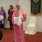 圓山大飯店 - 最初に素晴らしい台湾の伝統ある歌と踊りを鑑賞させていただいてこの後皆との食事会です。
            