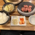 炭火焼肉みや - 