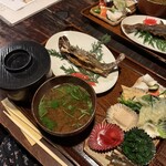 魚籠屋 - 