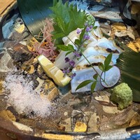 対馬のどぐろとイカ活き造り 博多 魚蔵 都ホテル店 - 