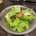 カレー カレーパン 天馬 - ミニサラダ