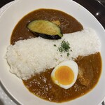 カレー カレーパン 天馬 - ビーフと薬膳チキンのカレー辛口