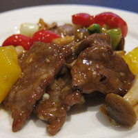 中国料理 桃園 - 牛肉のオイスターソース炒め