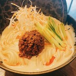 たちばな - 坦々冷麺　これは蓋入れないで欲しい