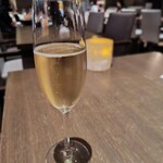 カフェ＆ダイニング ゼルコヴァ - 