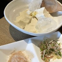 日本料理 ざぜん - 薬味が豊富で飽きのこないおぼろ豆腐 日本料理 ざぜん - 薬味が豊富で飽きのこないおぼろ豆腐