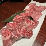 焔立つ肉寿司と牛タンタワー 肉処 双葉 三宮 - 