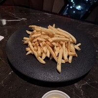 DINING & BAR TABLE 9 TOKYO - 