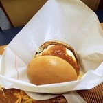 モスバーガー - モスバーガー340円。