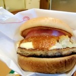 モスバーガー - フレッシュなトマトが見えます。