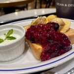 DEAN & DELUCA - 