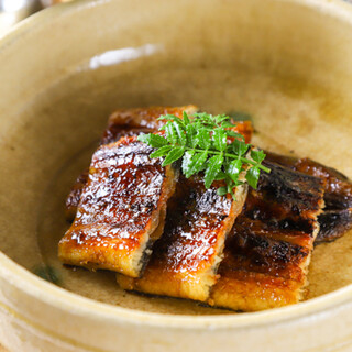 アラカルトよりお得に愉しめるコースで四季の彩を味わう