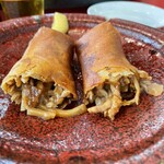 中華飯店 - 春巻　パッカ〜ん♪