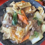 中華飯店 - 牛肉絲炒麺(牛肉あんかけ焼きそば)