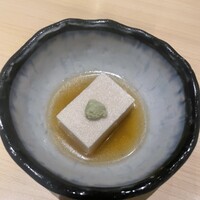 和食 鮨 日本酒 銀波 銀座店 - 本日の小鉢　　胡麻豆腐