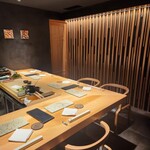 鮨 梵 - 梵の中の様子。私たちがお邪魔した時間帯(17時開始)は、図らずも貸切状態(^ω^)。早めがオススメかも。