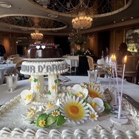 トゥールダルジャン 東京 - バースデイケーキ　スタンドも夏らしくて素敵