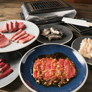 特製タレとジューシーな味わい◎当店おすすめの肉料理