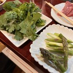 ジンギスカン札幌 大一 - 春菊とアスパラ