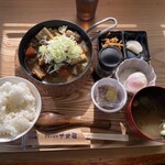 定食と喫茶 ナオミ - 