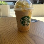 スターバックス・コーヒー - ドリンク写真:オリエンタルマンゴー&ティーフラペチーノ