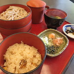 由志園　紅葉 - 出雲そば
