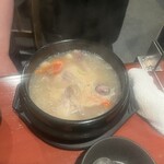 じろべ - アツアツ参鶏湯！