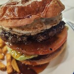 HYOE'S BURGERS + FRIES - 