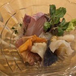すしやのたい悟 - 白身魚（ひらまさ）と貝（赤貝、鳥貝、つぶ貝）