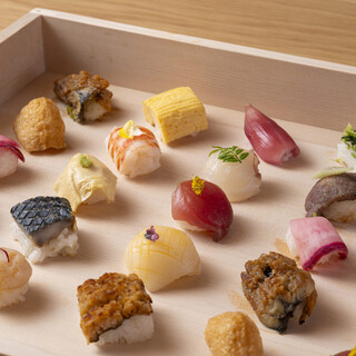 京の彩りを一口に。くぼ田の「手毬寿司」