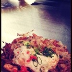 ト灯 - 目の前のでっかい鉄板で焼いてくれるのが、たまらんね。