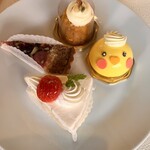 Deli and Cafe Apple Tree - 