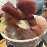 シハチ鮮魚店 - 