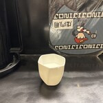 のじじ - オシャレなコップにゲーム好きなオーナーかなぁー