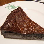 オオミヤコーヒーロースターズ - 生チョコ食感のガトーショコラ♪