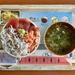 おさかな丼屋 とと丸食堂 - 