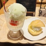 梅田 阪急三番街 リバーカフェ - 